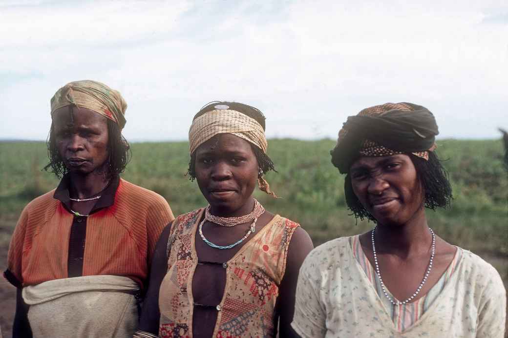 Three Mpondo (Pondo) women