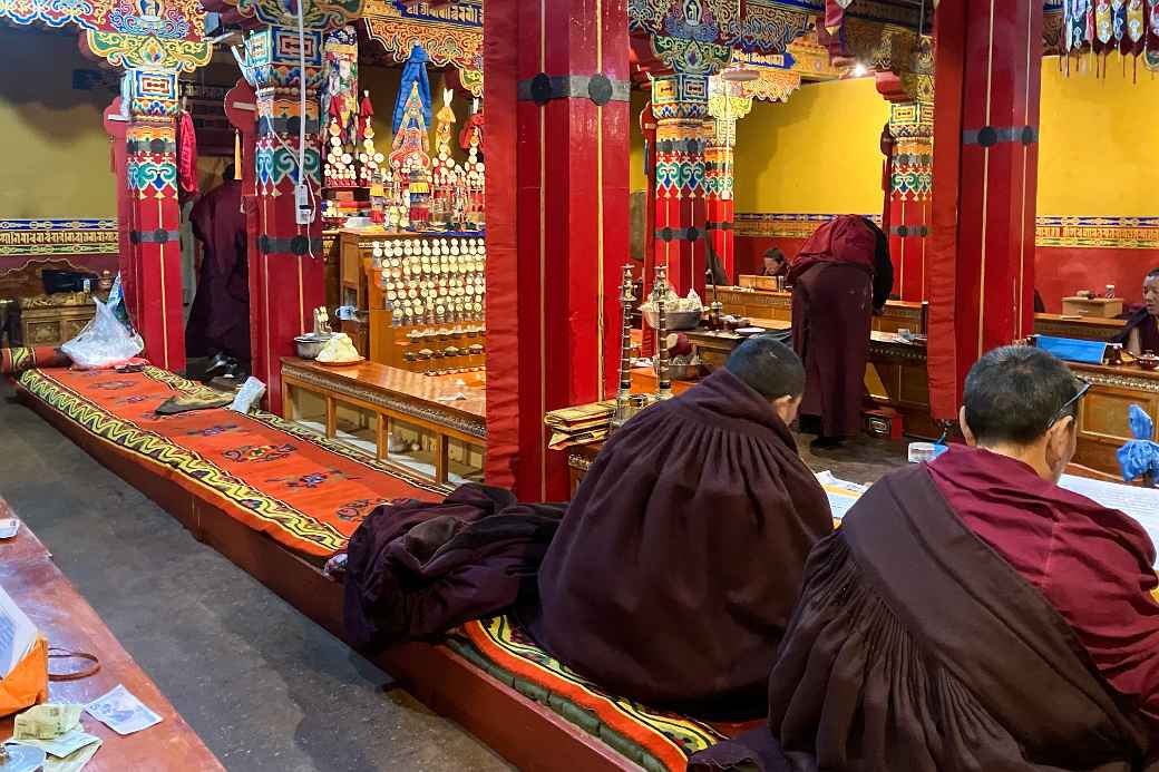 Morning prayers, Rongbuk Monastery