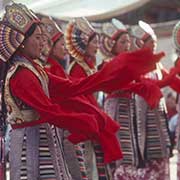 Women dance in Tibetan Opera