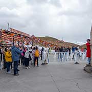 Chinese tourists, Yamdrok Yumtso