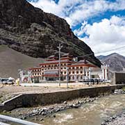 Between Lhasa and Gyantse