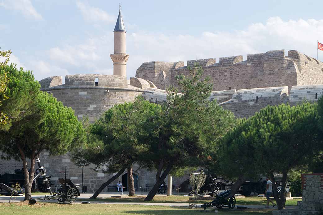 Çimenlik Castle, Fatih Mosque