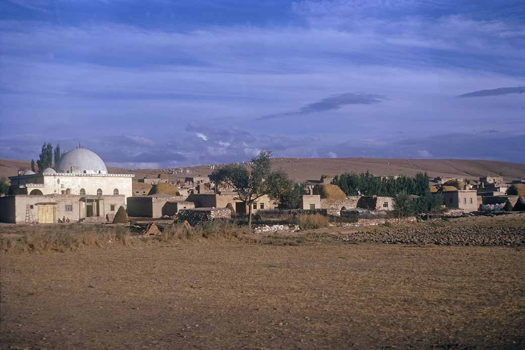 Tomb near Hanlı