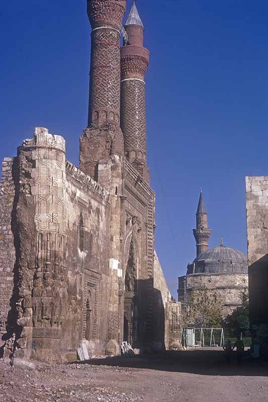 Çifte Minareli Madrase