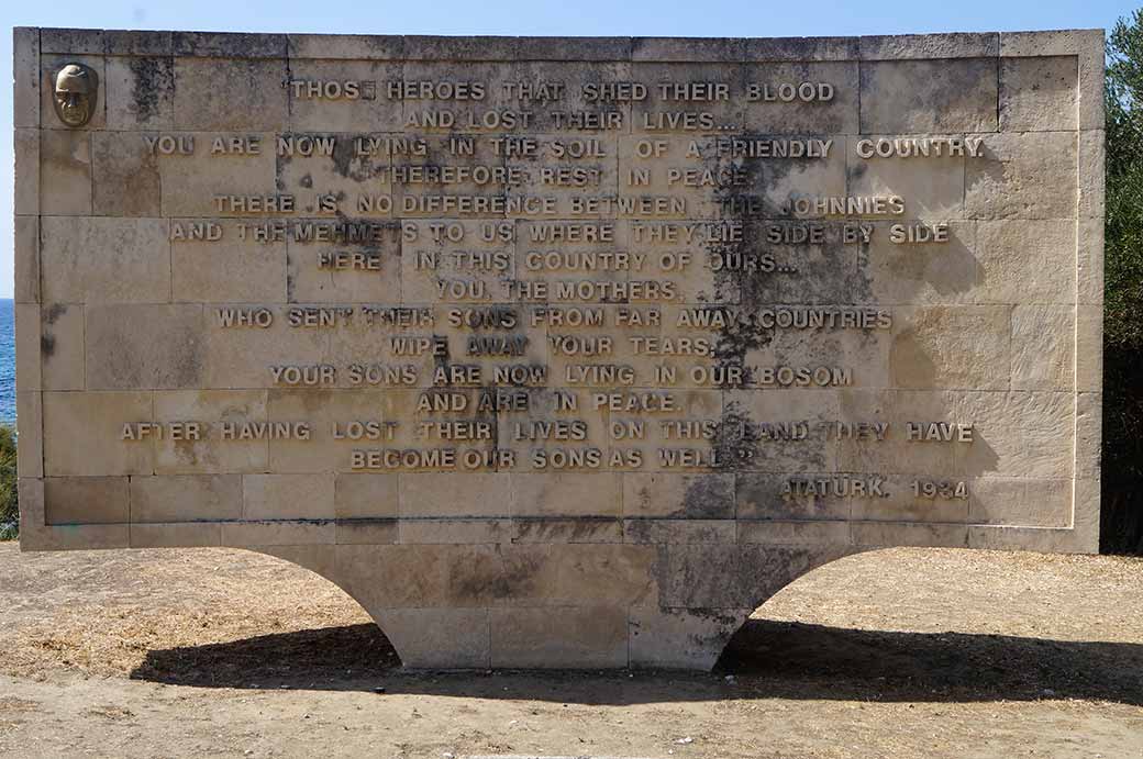 Arıburnu memorial