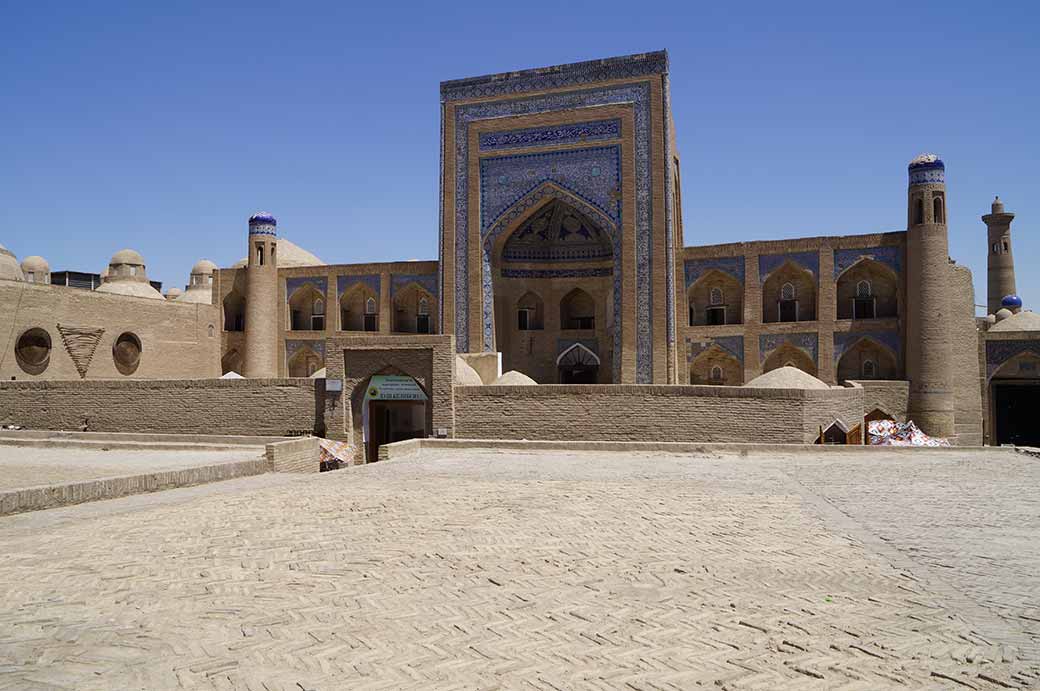 Madrasah of Allakuli Khan