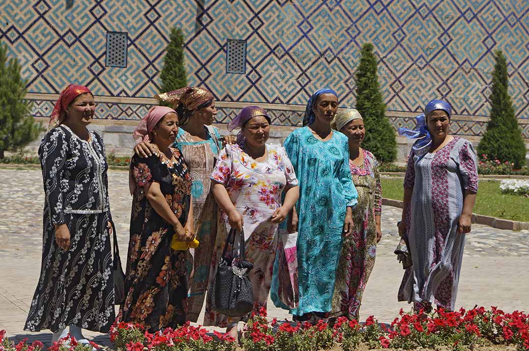 Uzbek women, Registan