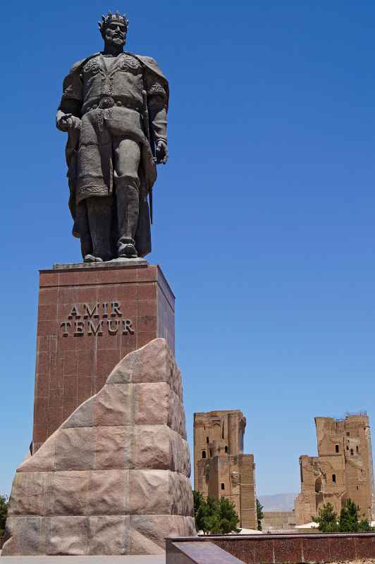 Statue of Amir Temur