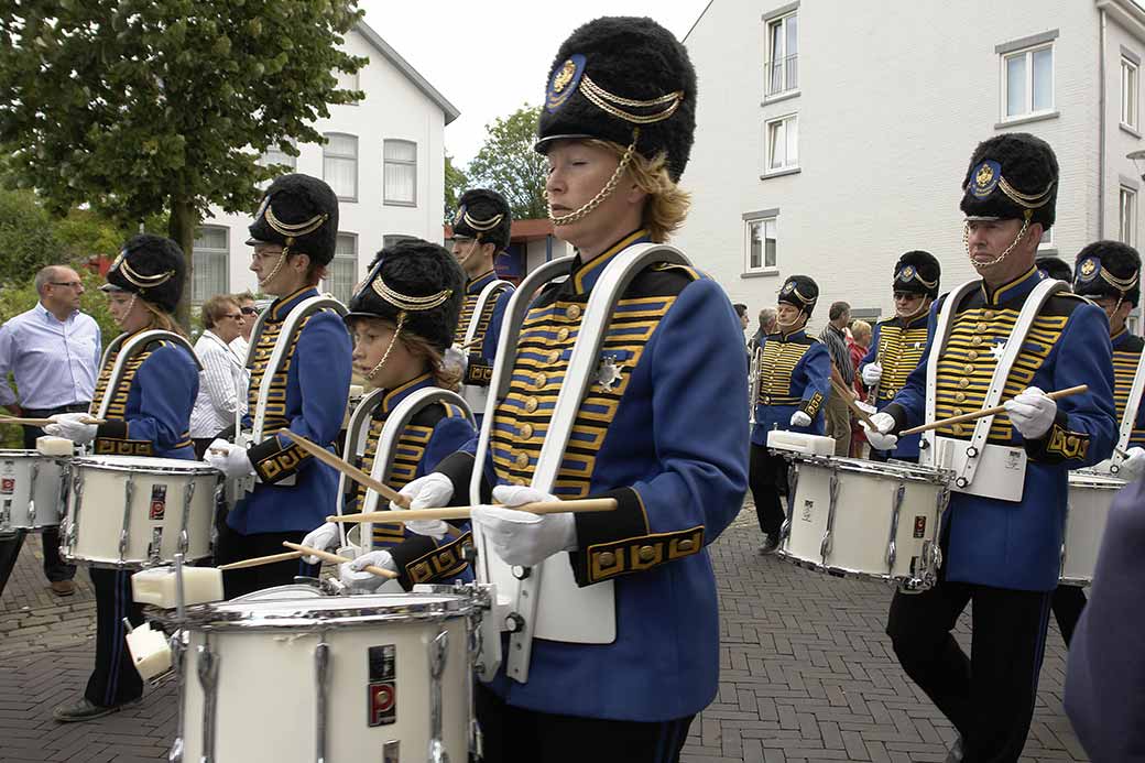 Drums marching past